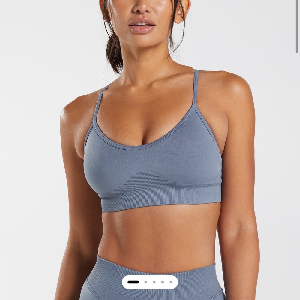 Gray Sports Bra and Leggings Set - Picture 3 of 7